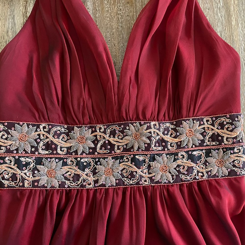 Kay Unger Metallic Red Chiffon Halter Ball Gown - Size 4